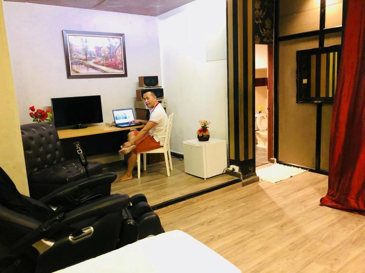 퍼스트 1 부티크 호스텔 앳 수쿰빗 1 방콕 외부 사진